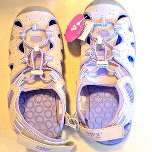 Girls sandals Khombu